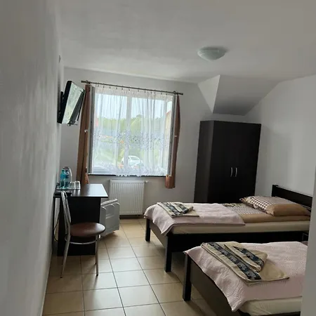 בית הארחה Aleksander רובי